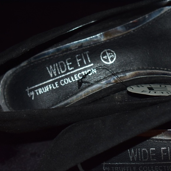 Slip on Black Heels - Picture 2 of 3